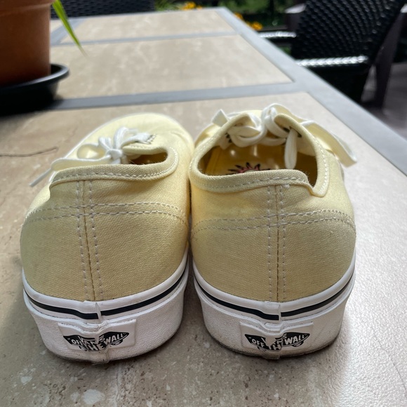 Authentic wide shoe Vans (low top) - Picture 4 of 6